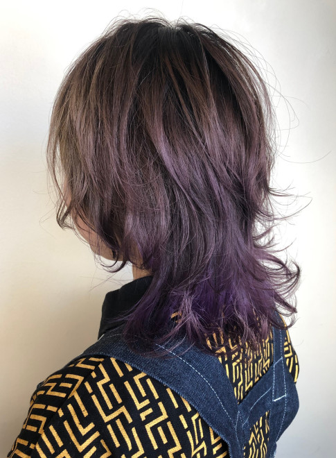 ミディアム バイオレットウルフカット Alpha Clicの髪型 ヘアスタイル ヘアカタログ 秋冬