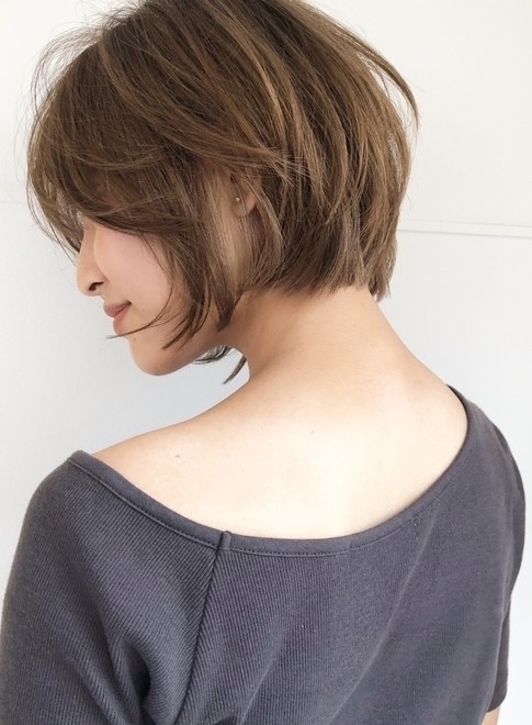 ショートヘア ショートボブ シルキーライツ ベージュ Kakimoto Arms 自由が丘クレオ店の髪型 ヘアスタイル ヘアカタログ 21春夏