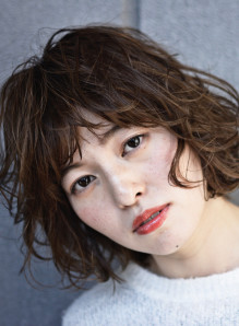 カーリー ヘア 画像あり の髪型 ヘアスタイル ヘアカタログ情報 21夏 秋