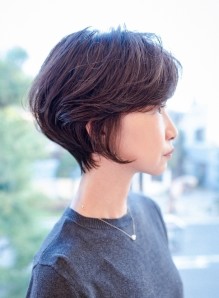 ピンパーマ ボブ 画像あり の髪型 ヘアスタイル ヘアカタログ情報 21春夏