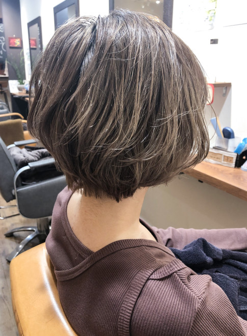 ショートヘア 40代50代女性 ゆるふわショートパーマ Hair Lounge Tripの髪型 ヘアスタイル ヘアカタログ 2020春夏