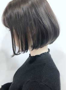 ワンレンボブ 丸顔 画像あり の髪型 ヘアスタイル ヘアカタログ情報 21春夏