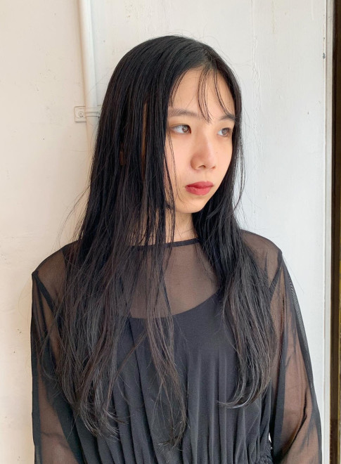 ロング ストレートロング Kiiroの髪型 ヘアスタイル ヘアカタログ 21夏 秋