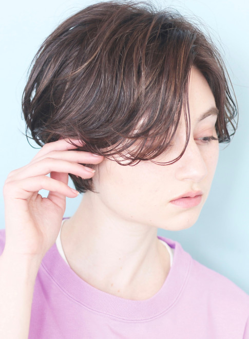 ショートヘア ハンサムパーマ 小顔ショートボブ Letonの髪型 ヘアスタイル ヘアカタログ 22秋冬