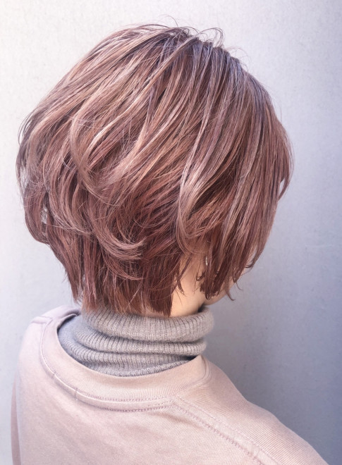 ショートヘア 30代40代ボリュームショートパーマ Hair Lounge Tripの髪型 ヘアスタイル ヘアカタログ 2020秋冬