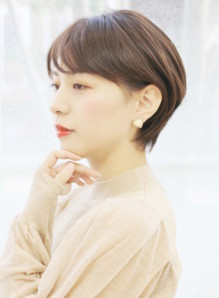 ショート 段 画像あり の髪型 ヘアスタイル ヘアカタログ情報 2020春夏