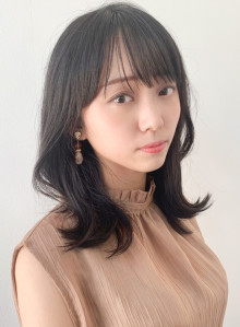 ミディアム 大人かわいい 韓国風外はねヘア Afloat Japanの髪型 ヘアスタイル ヘアカタログ 21春夏