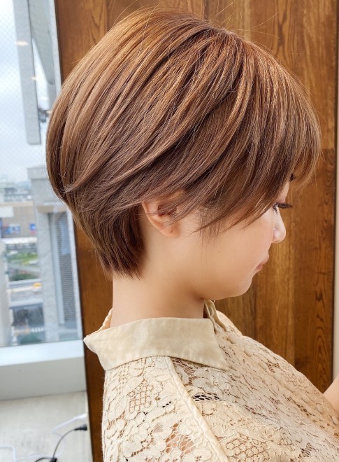 ショートヘア 大人かわいい小顔ひし形ショート Afloat Japanの髪型 ヘアスタイル ヘアカタログ 21春夏