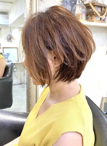 50代 レイヤーボブ 画像あり の髪型 ヘアスタイル ヘアカタログ情報 21春夏