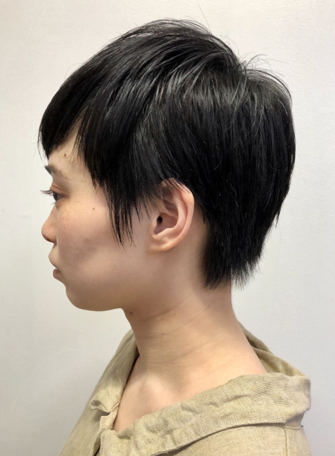 ベリーショート 柔らかでシンプルなかわいいベリーショート Gokan Omotesando の髪型 ヘアスタイル ヘアカタログ 21春夏