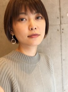 ショート マジックカーラー 画像あり の髪型 ヘアスタイル ヘアカタログ情報 21春夏