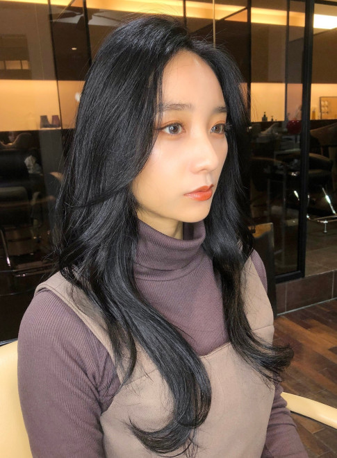 ロング 黒髪でもok 韓国風大人美人ロング Beautrium 広尾店の髪型 ヘアスタイル ヘアカタログ 21秋冬