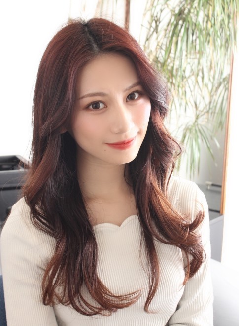 ロング 色気溢れる 大人の韓国風ロング Beautrium 広尾店の髪型 ヘアスタイル ヘアカタログ 21春夏