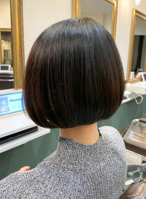 ボブ ストレートボブ Clasicoの髪型 ヘアスタイル ヘアカタログ 22夏 秋