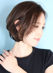 40代 ショートボブ 黒髪 画像あり の髪型 ヘアスタイル ヘアカタログ情報 21夏 秋