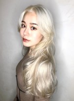 ゴールド ホワイト 髪色 画像あり の髪型 ヘアスタイル ヘアカタログ情報 21春夏