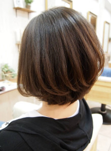 40代 Shiho ボブ 面長 画像あり の髪型 ヘアスタイル ヘアカタログ情報 22春夏