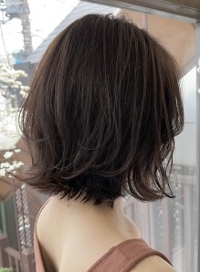 40代 レイヤーボブ 画像あり の髪型 ヘアスタイル ヘアカタログ情報 21秋冬