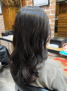 デジタルパーマ 前髪 画像あり の髪型 ヘアスタイル ヘアカタログ情報 21春夏