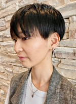ベリーショート 刈り上げ 女性 画像あり の髪型 ヘアスタイル ヘアカタログ情報 21春夏