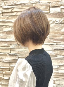 9トーンのアッシュカラーが人気 髪色ヘアカタログ 髪型 ヘアスタイル